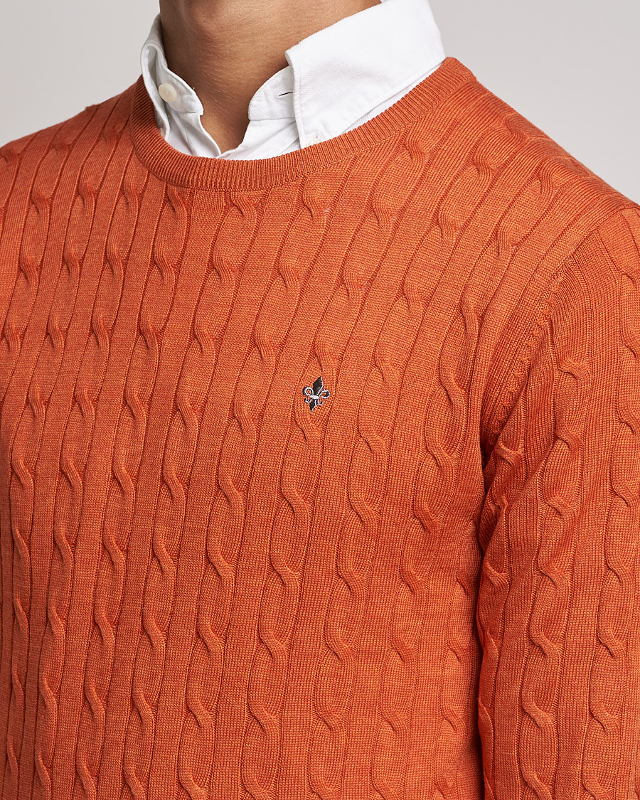 Hombres | Jerséis y prendas de punto | Morris | Merino Cable Crew Neck Pullover Orange