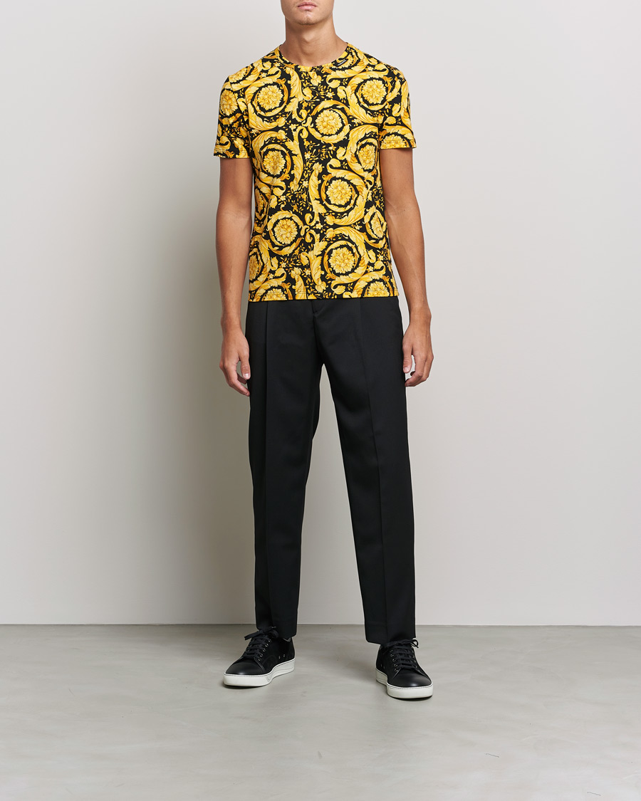Hombres | Camisetas | Versace | Barocco Print Tee Black/Gold