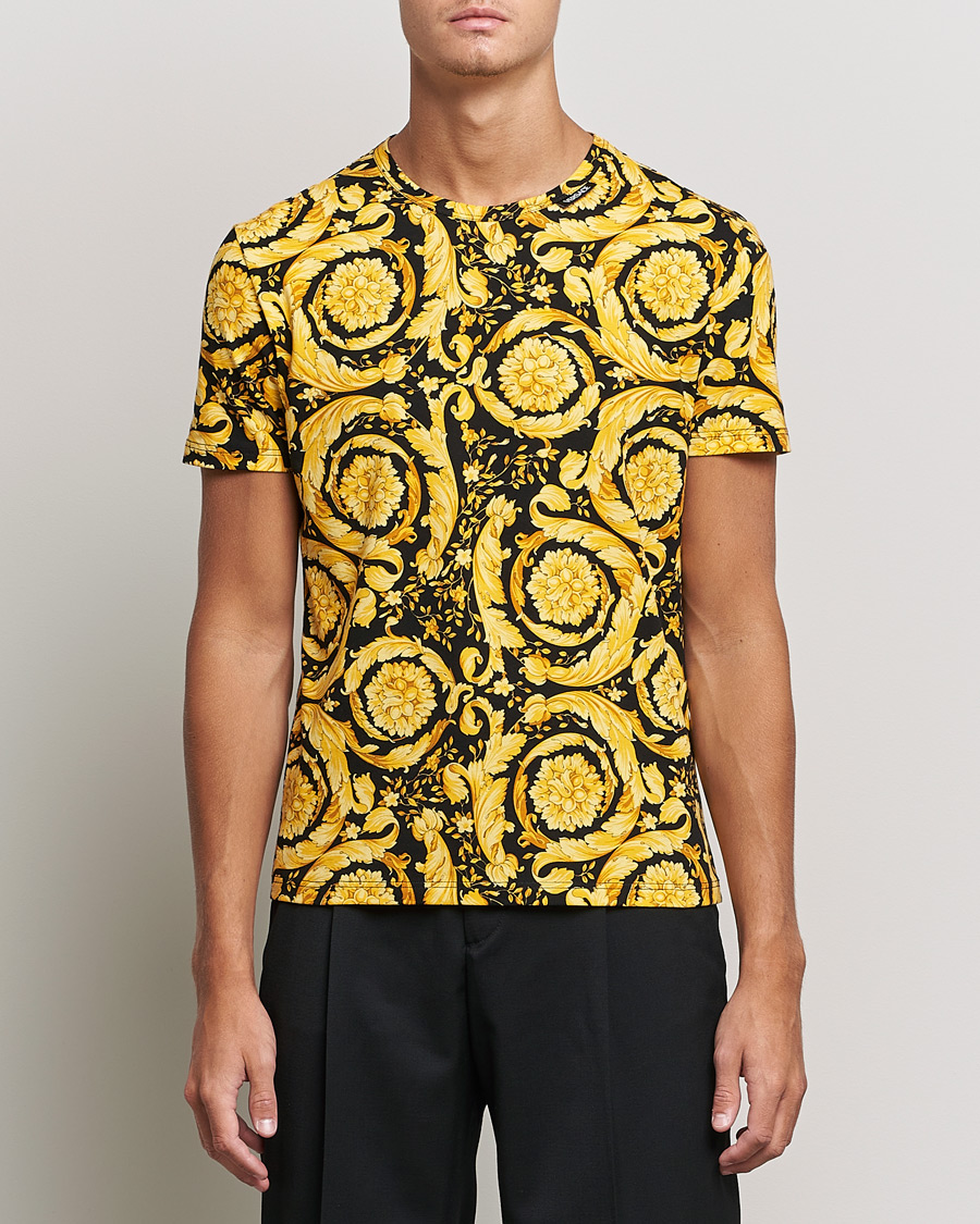 Hombres | Camisetas | Versace | Barocco Print Tee Black/Gold