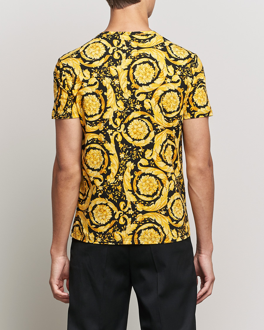 Hombres | Camisetas | Versace | Barocco Print Tee Black/Gold