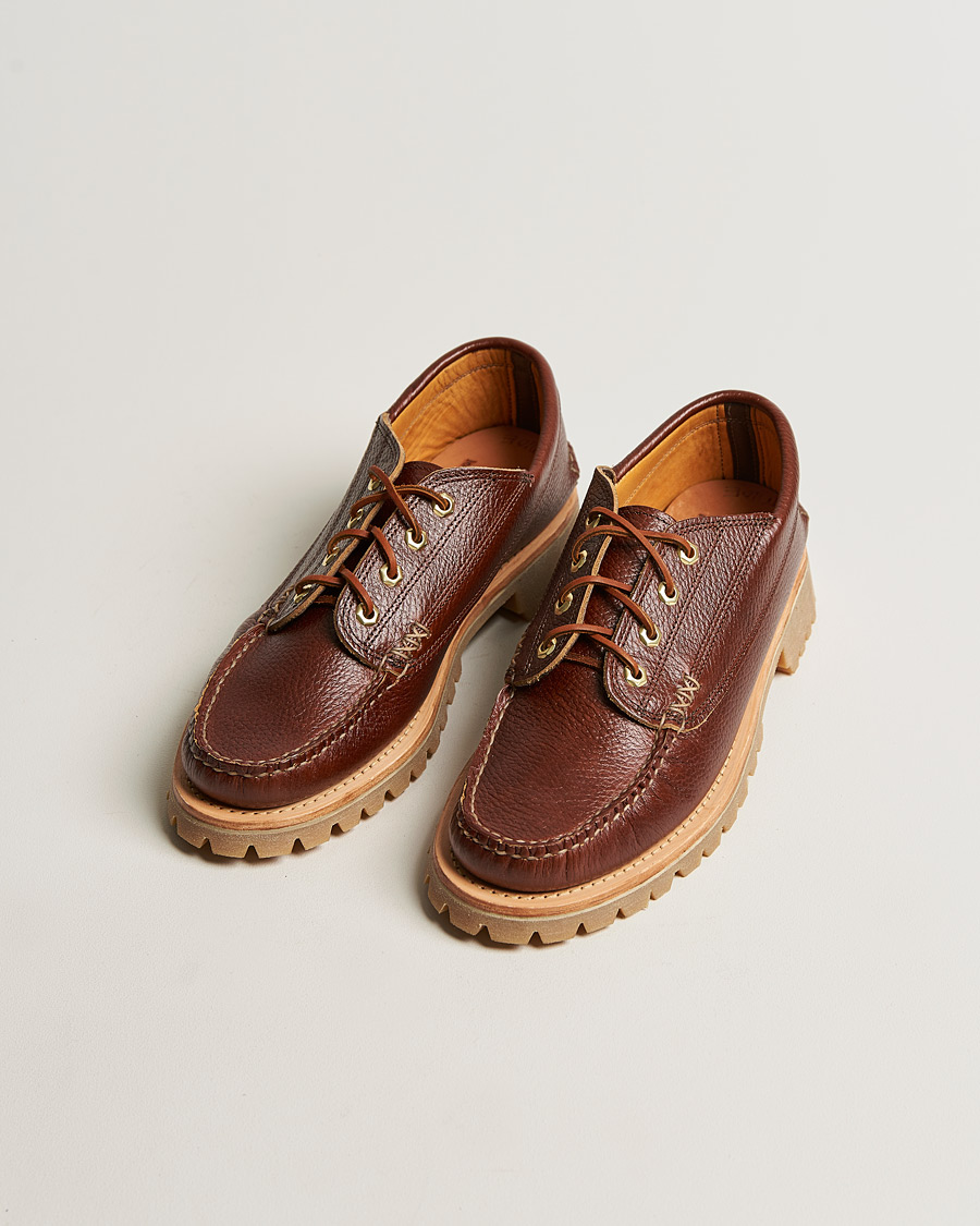 Hombres | Yuketen Angler Moc Shoe Dark Brown Grain Calf | Yuketen | Angler Moc Shoe Dark Brown Grain Calf