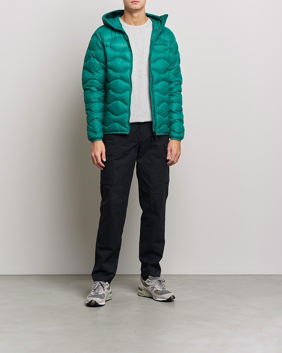 Hombres | Abrigos y chaquetas | Peak Performance | Helium Down Hood Green Ivy