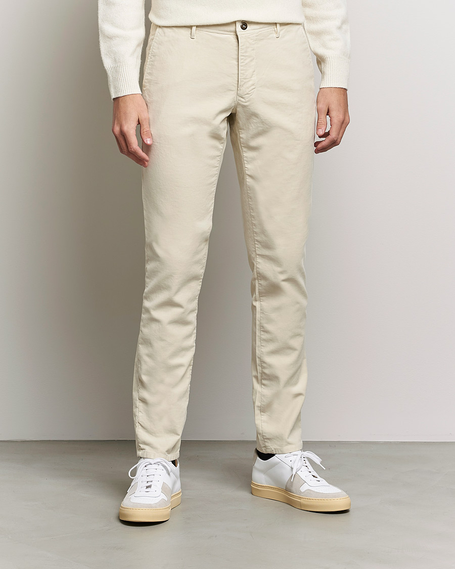 Hombres | Pantalones | Incotex | Slim Fit Vintage Moleskine Slacks Light Beige