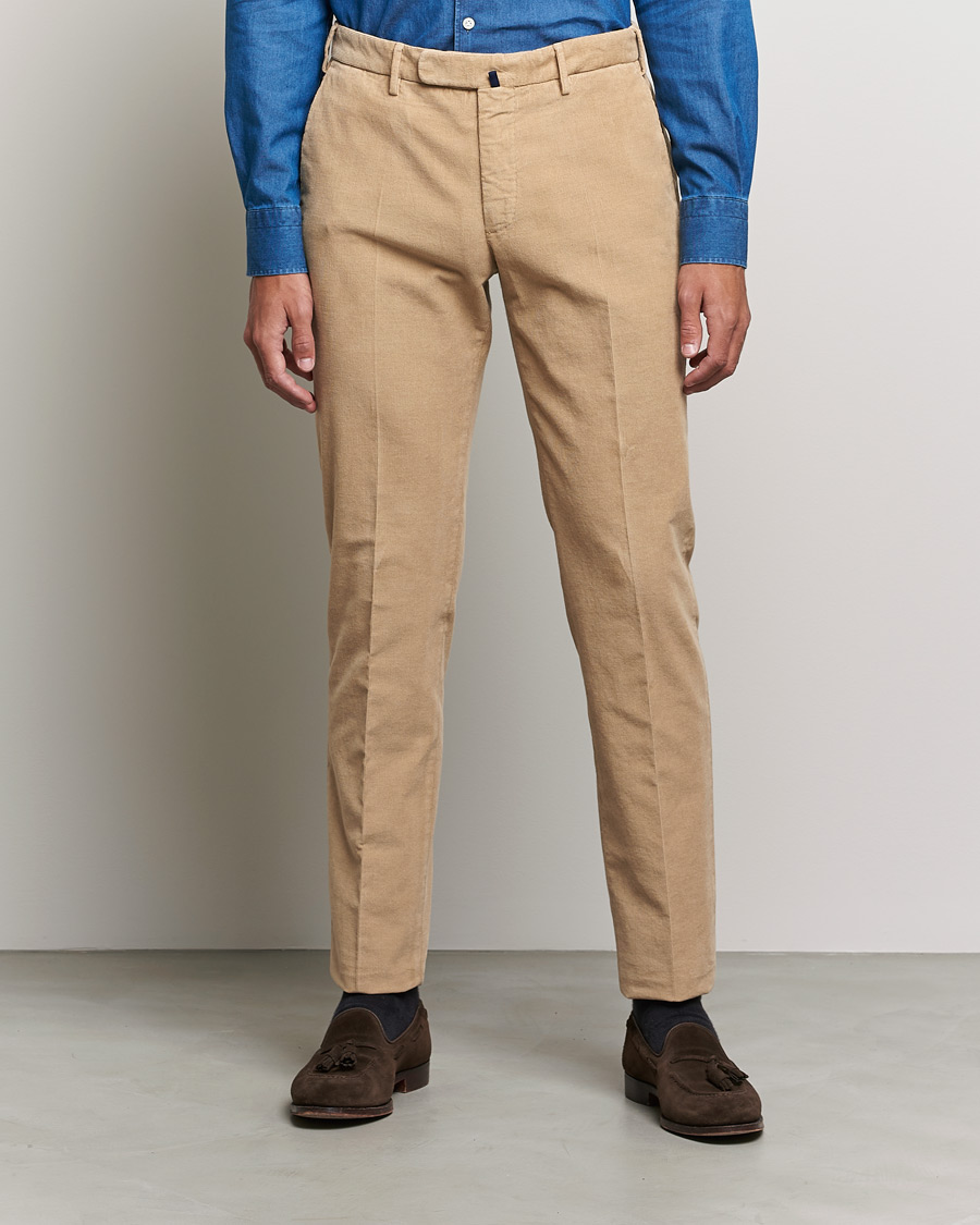 Hombres | Pantalones | Incotex | Slim Fit Soft Corduroy Trousers Beige