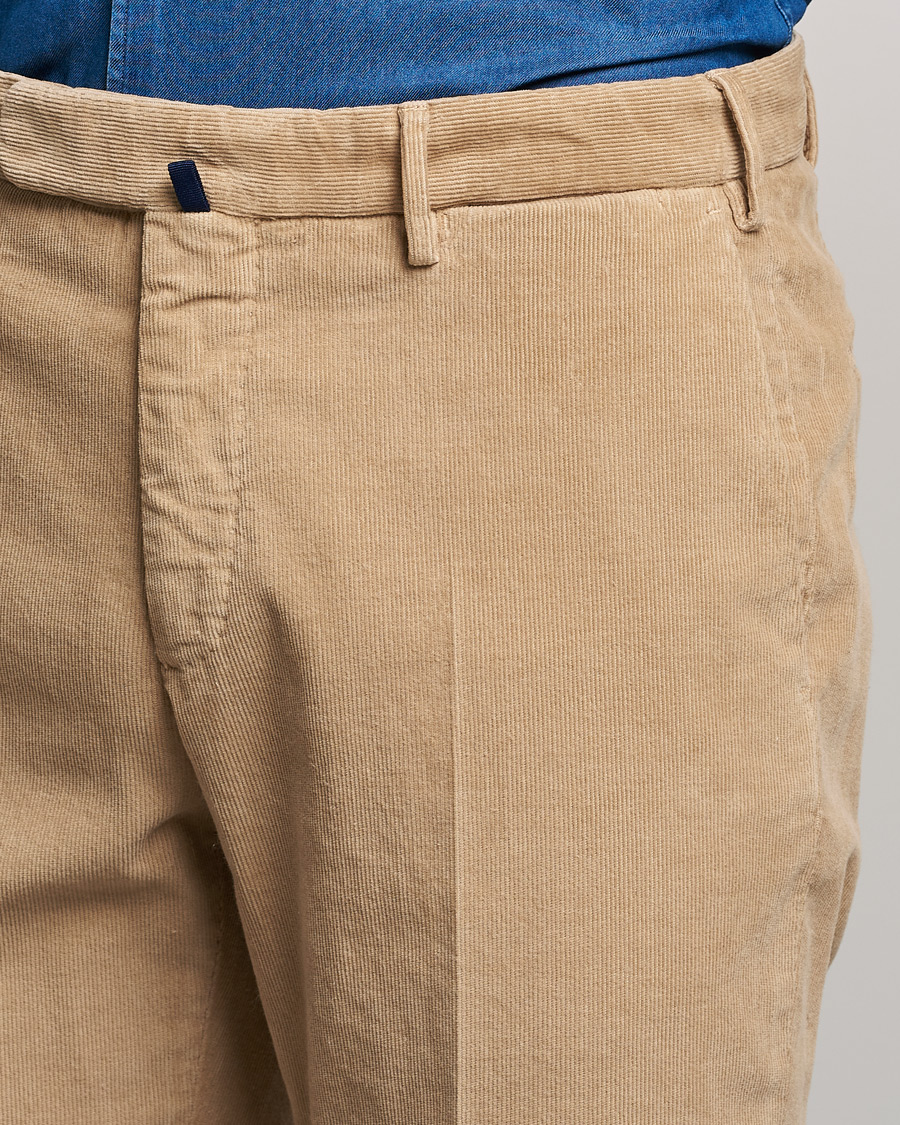 Hombres | Pantalones | Incotex | Slim Fit Soft Corduroy Trousers Beige