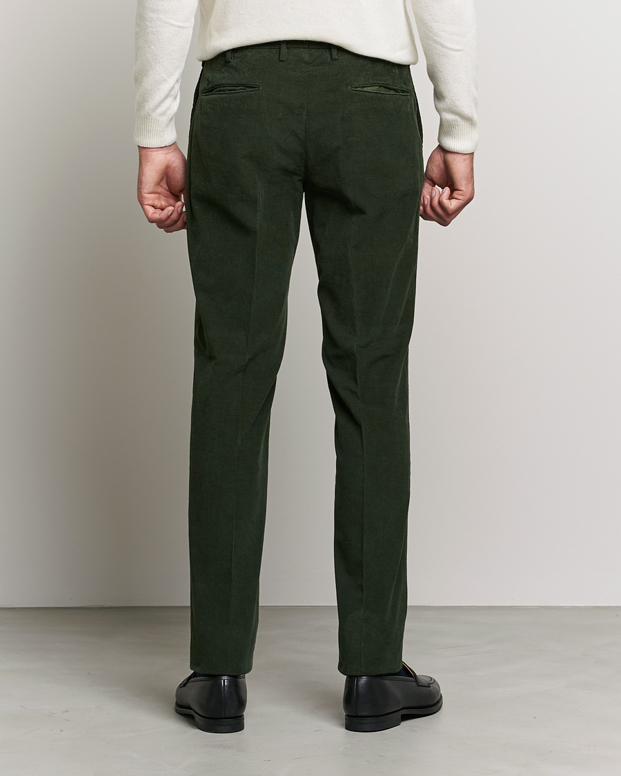 Hombres | Pantalones | Incotex | Slim Fit Soft Corduroy Trousers Forest Green