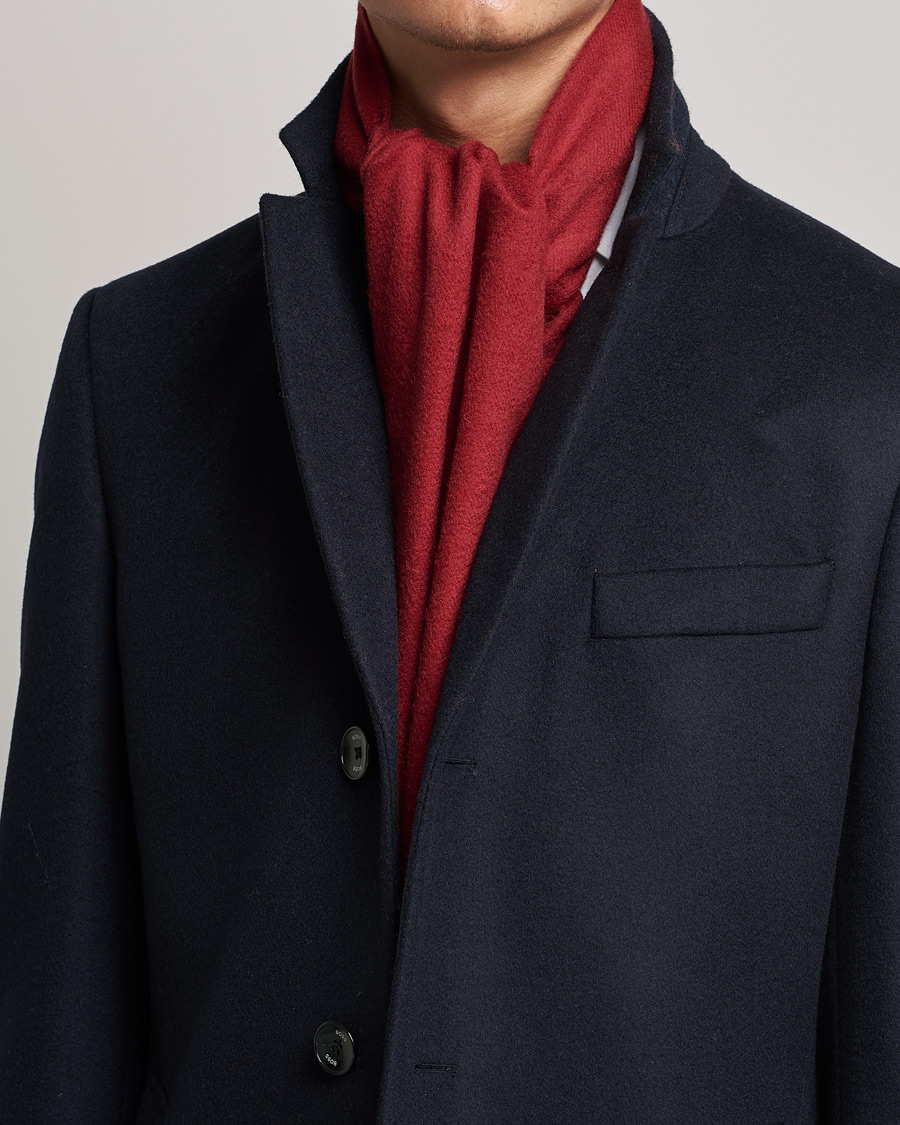 Hombres | Johnstons of Elgin Cashmere Scarf Wine | Johnstons of Elgin | Cashmere Scarf Wine