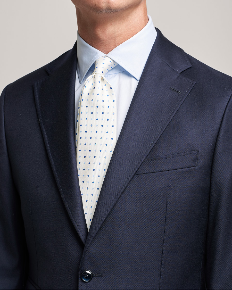 Hombres | E. Marinella 3-Fold Flower Silk Tie White | E. Marinella | 3-Fold Flower Silk Tie White