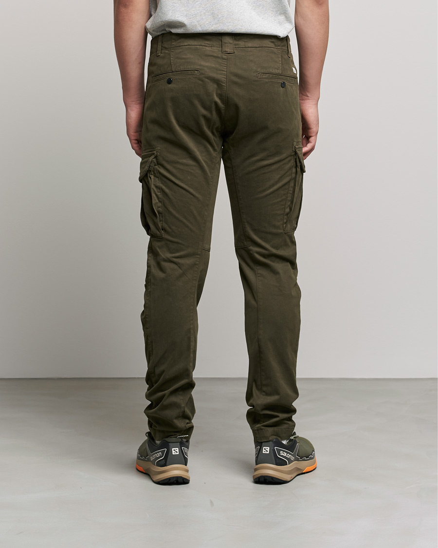 Hombres | Pantalones | C.P. Company | Stretch Satin Lens Cargo Pants Olive