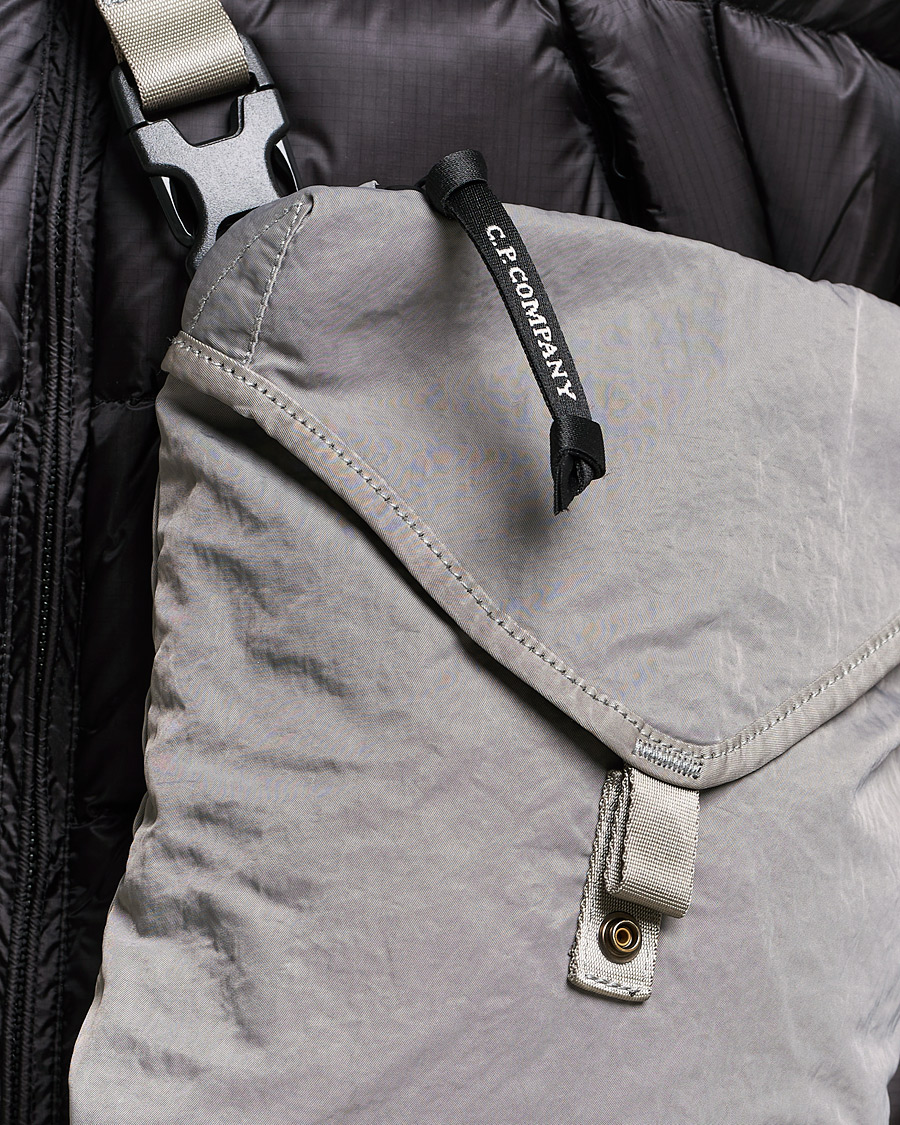 Hombres | C.P. Company Nylon B Shoulder Bag Grey | C.P. Company | Nylon B Shoulder Bag Grey