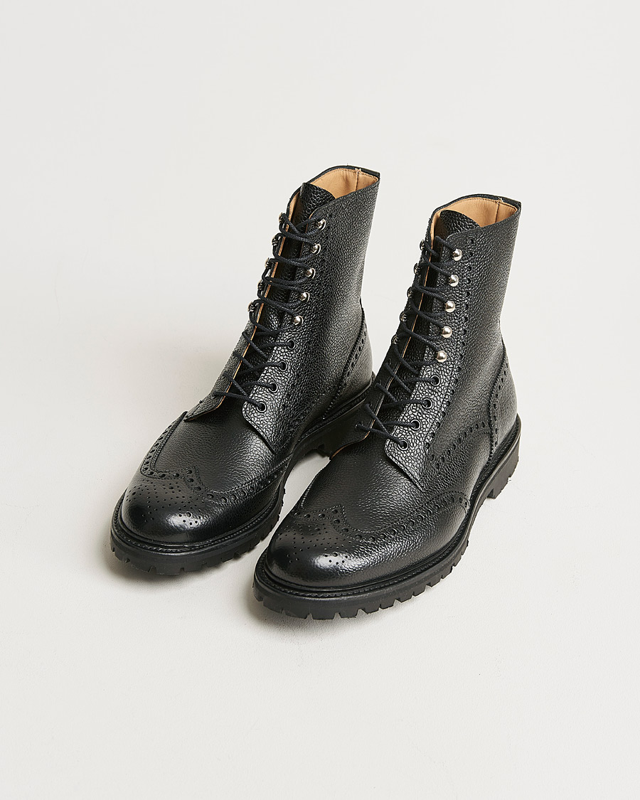 Hombres | Zapatos hechos a mano | Crockett & Jones | Islay Scotch Grain Vibram Boot Black Calf
