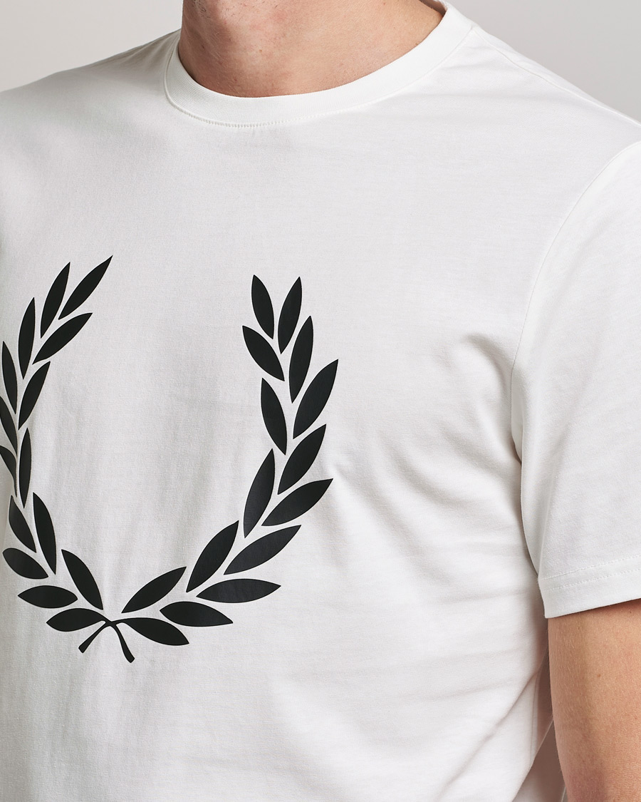 Hombres | Camisetas | Fred Perry | Laurel Wreath T-Shirt Snow White