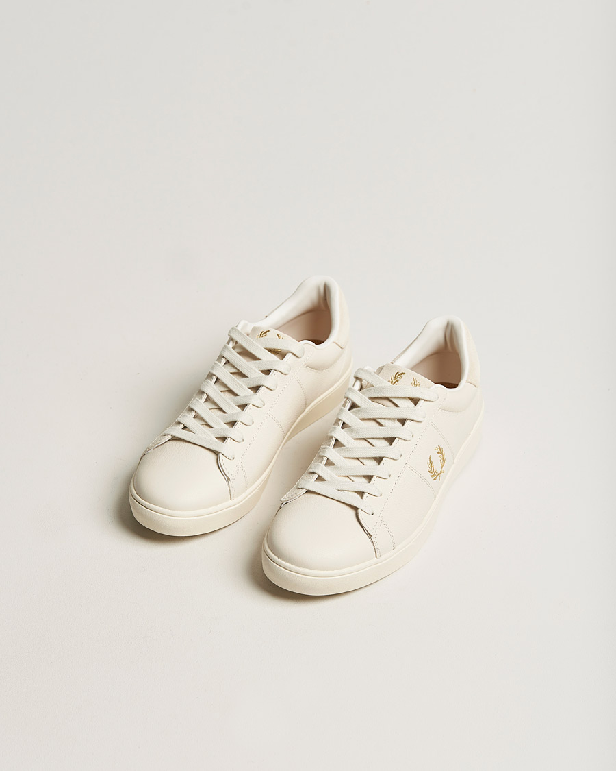 Hombres | Fred Perry Spencer Tumbled Leather Sneaker Ecru | Fred Perry | Spencer Tumbled Leather Sneaker Ecru