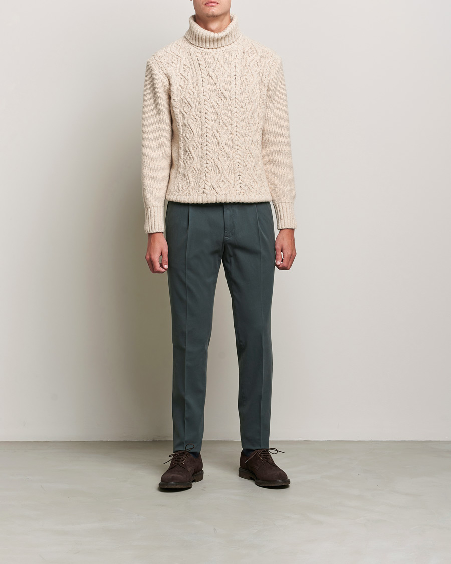 Hombres | Pantalones | PT01 | Slim Fit Pleated Cotton Stretch Chinos Dark Grey