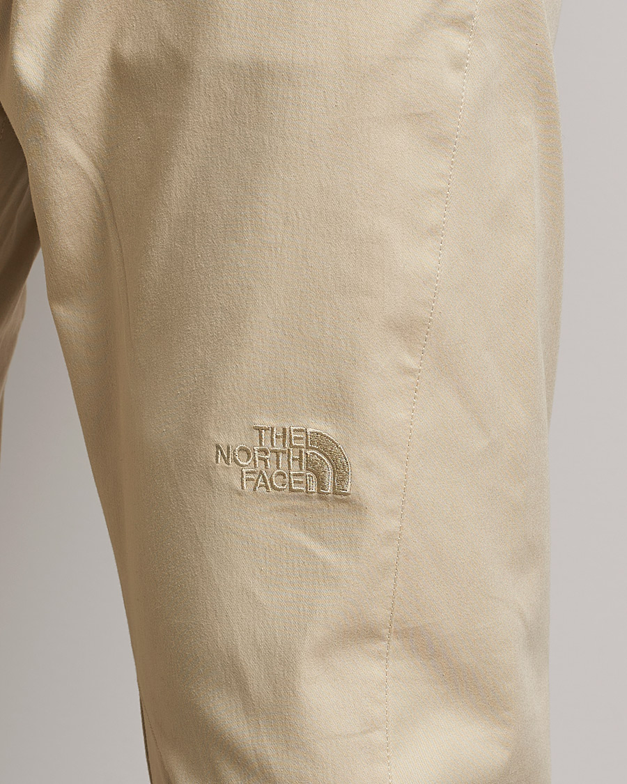 Hombres | Pantalones | The North Face | Tapered Heritage Chinos Gravel