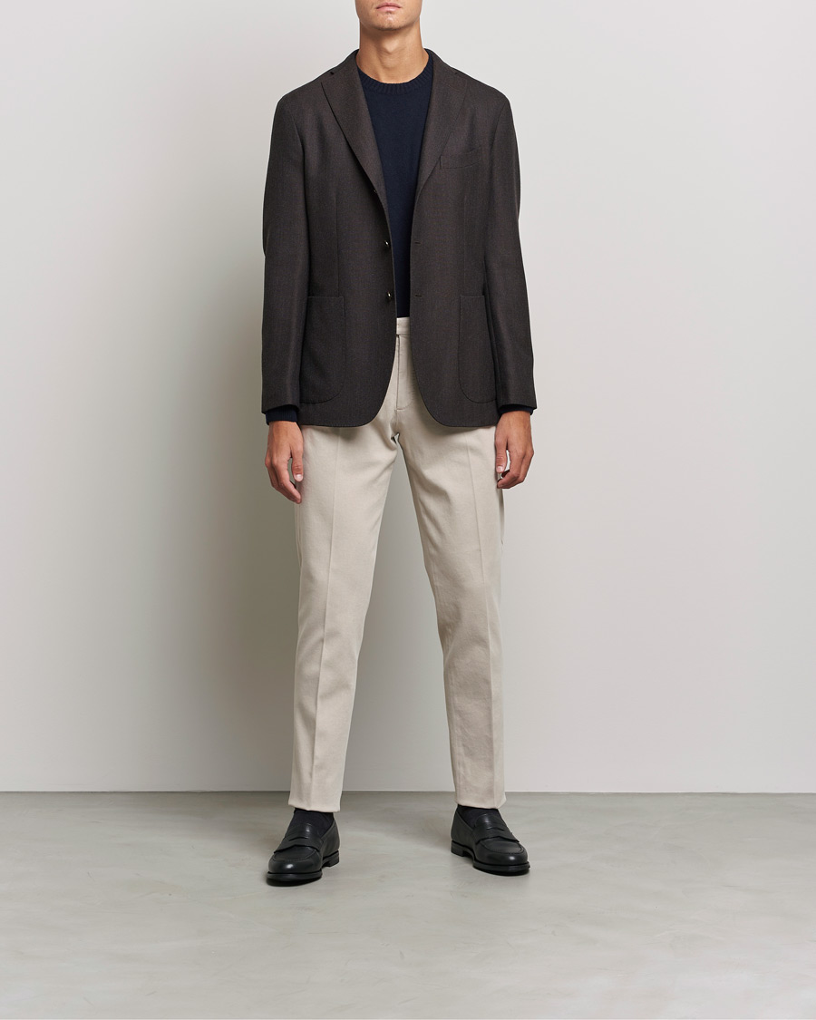 Hombres | Pantalones | Boglioli | Pleated Cotton Twill Trousers Beige