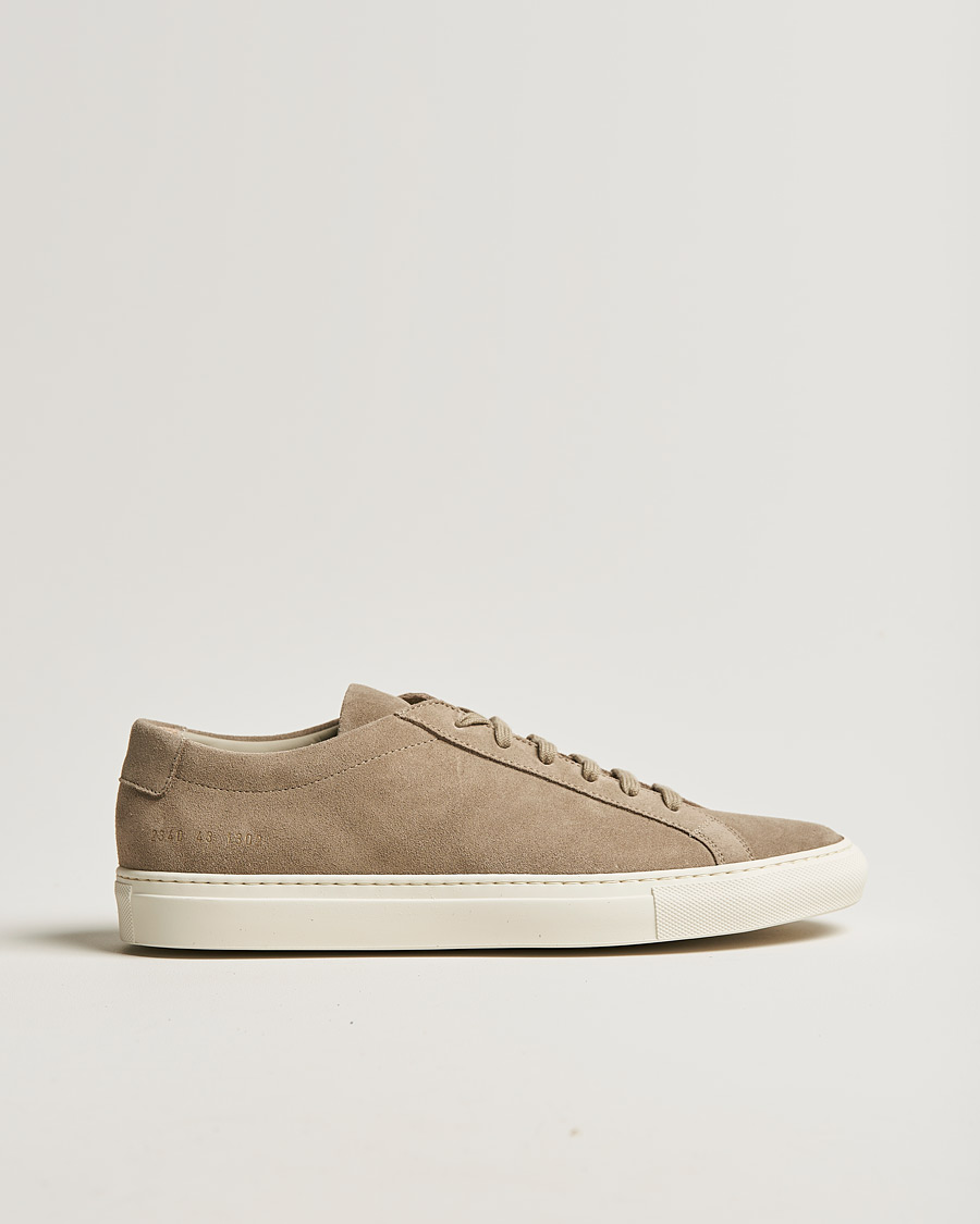 Hombres | Common Projects Original Achilles Suede Sneaker Tan | Common Projects | Original Achilles Suede Sneaker Tan