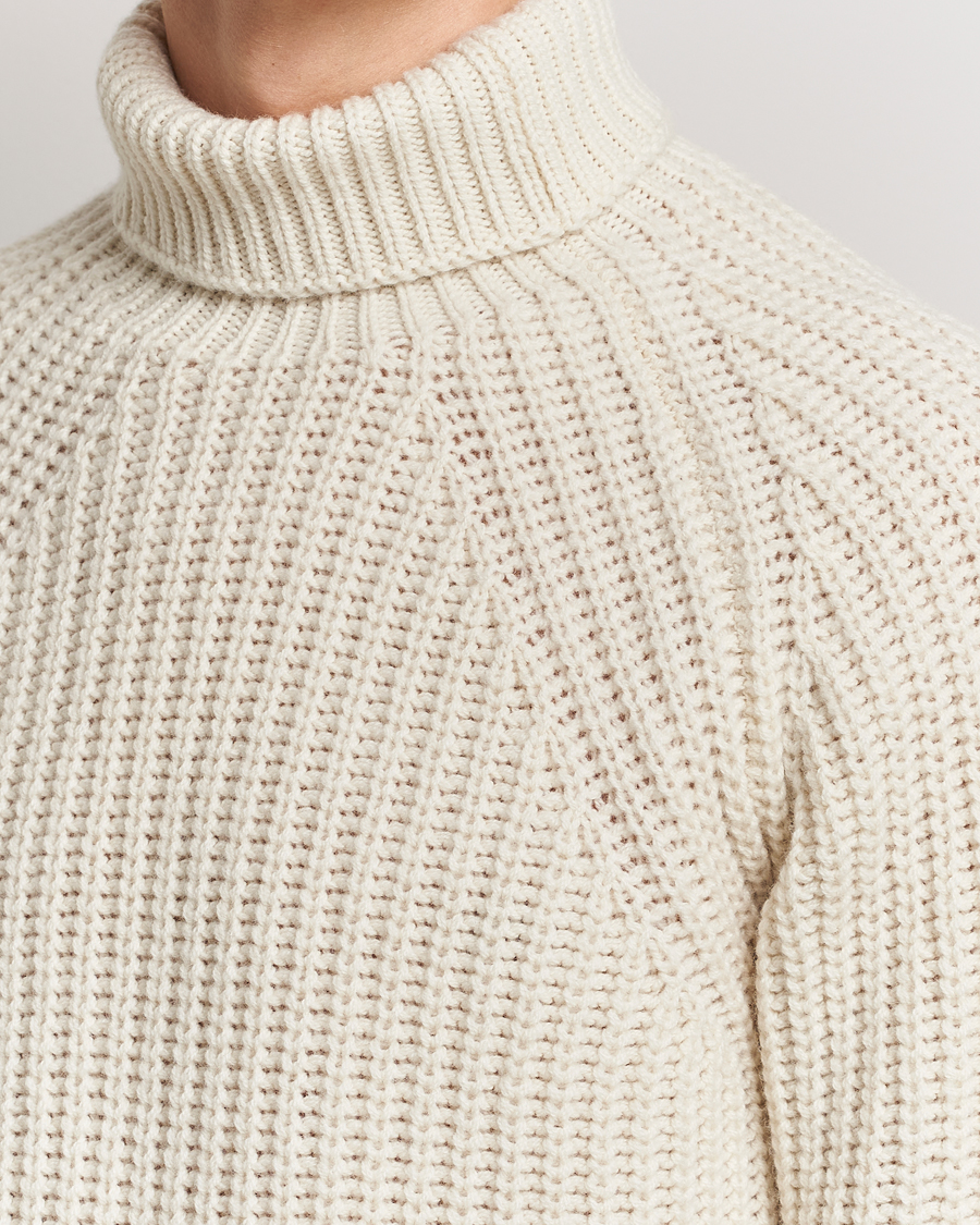 Hombres | Jerséis y prendas de punto | Drake's | Lambswool Heavy Submariner Roll Neck White