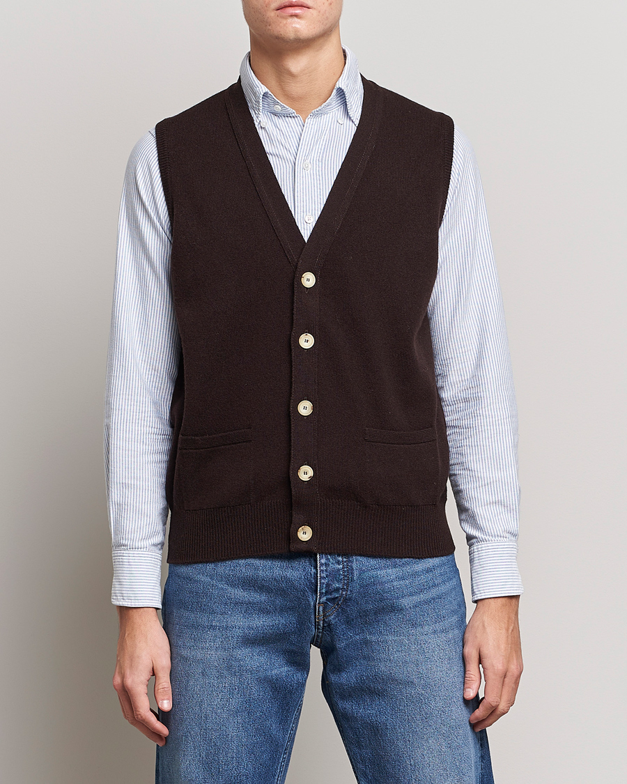 Hombres | Jerséis y prendas de punto | Drake's | Lambswool Vest Cardigan Brown