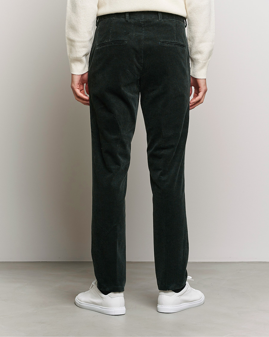 Hombres | Pantalones | Oscar Jacobson | Denz Corduroy Trousers Bottle Green