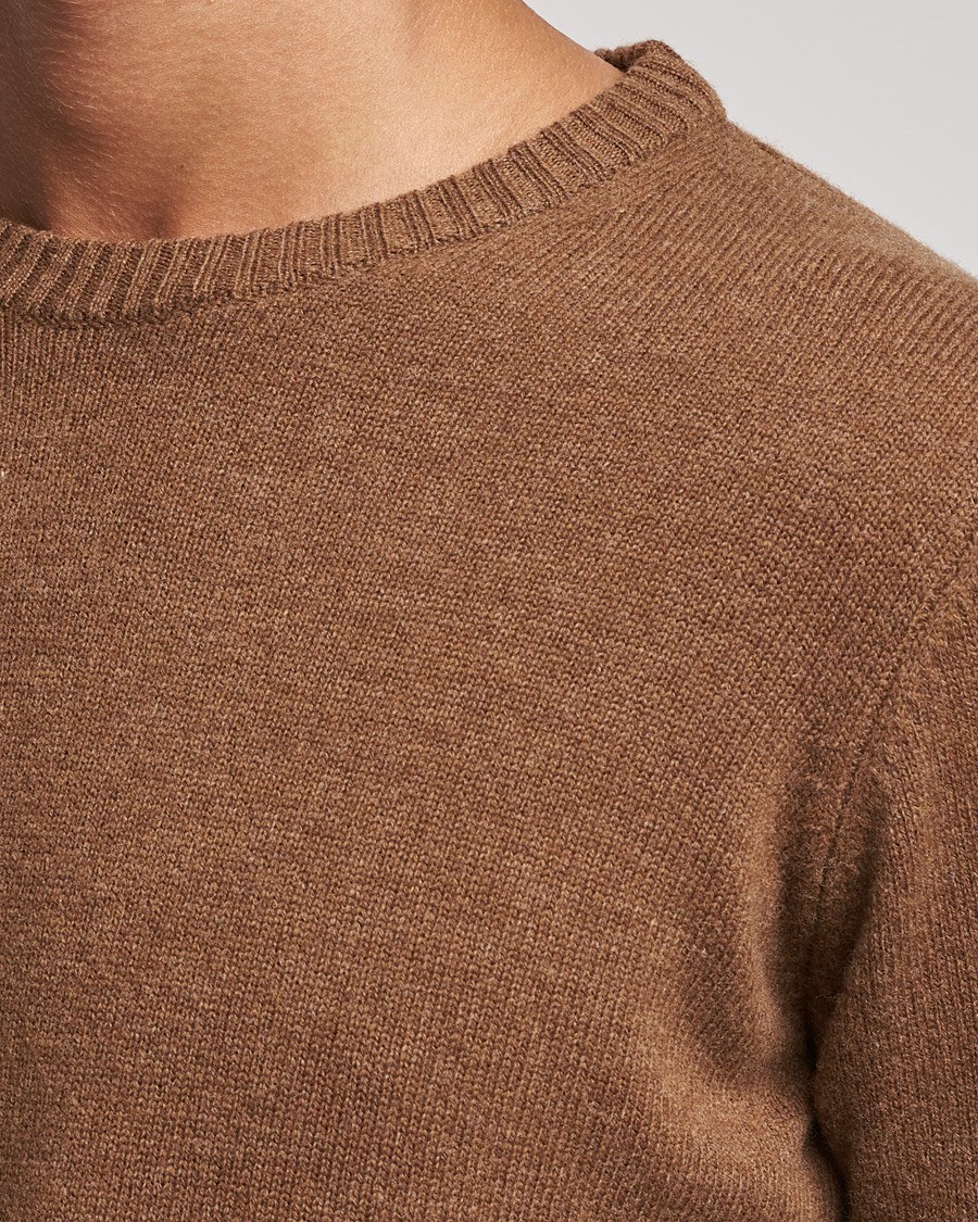 Hombres | Jerséis y prendas de punto | Oscar Jacobson | Emerson Patch Wool Roundneck Brown