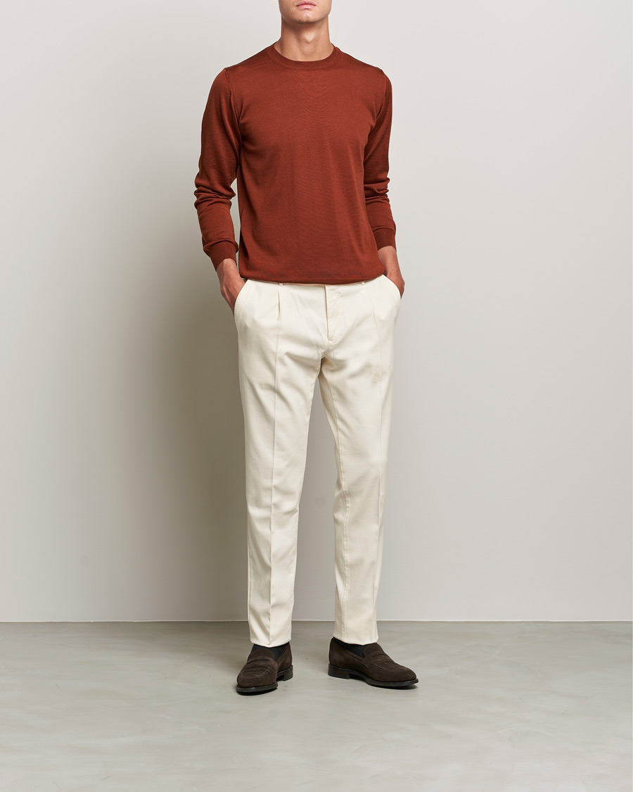 Hombres | Jerséis y prendas de punto | Oscar Jacobson | Custer Extra Fine Merino Crew Neck Rust