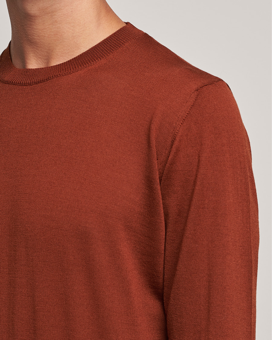 Hombres | Jerséis y prendas de punto | Oscar Jacobson | Custer Extra Fine Merino Crew Neck Rust