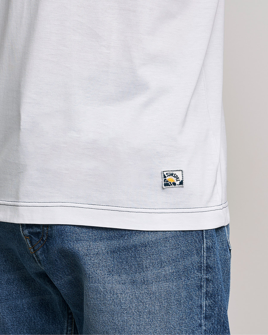 Hombres | Camisetas | Sunspel | Paul Weller Supima Cotton T-Shirt White