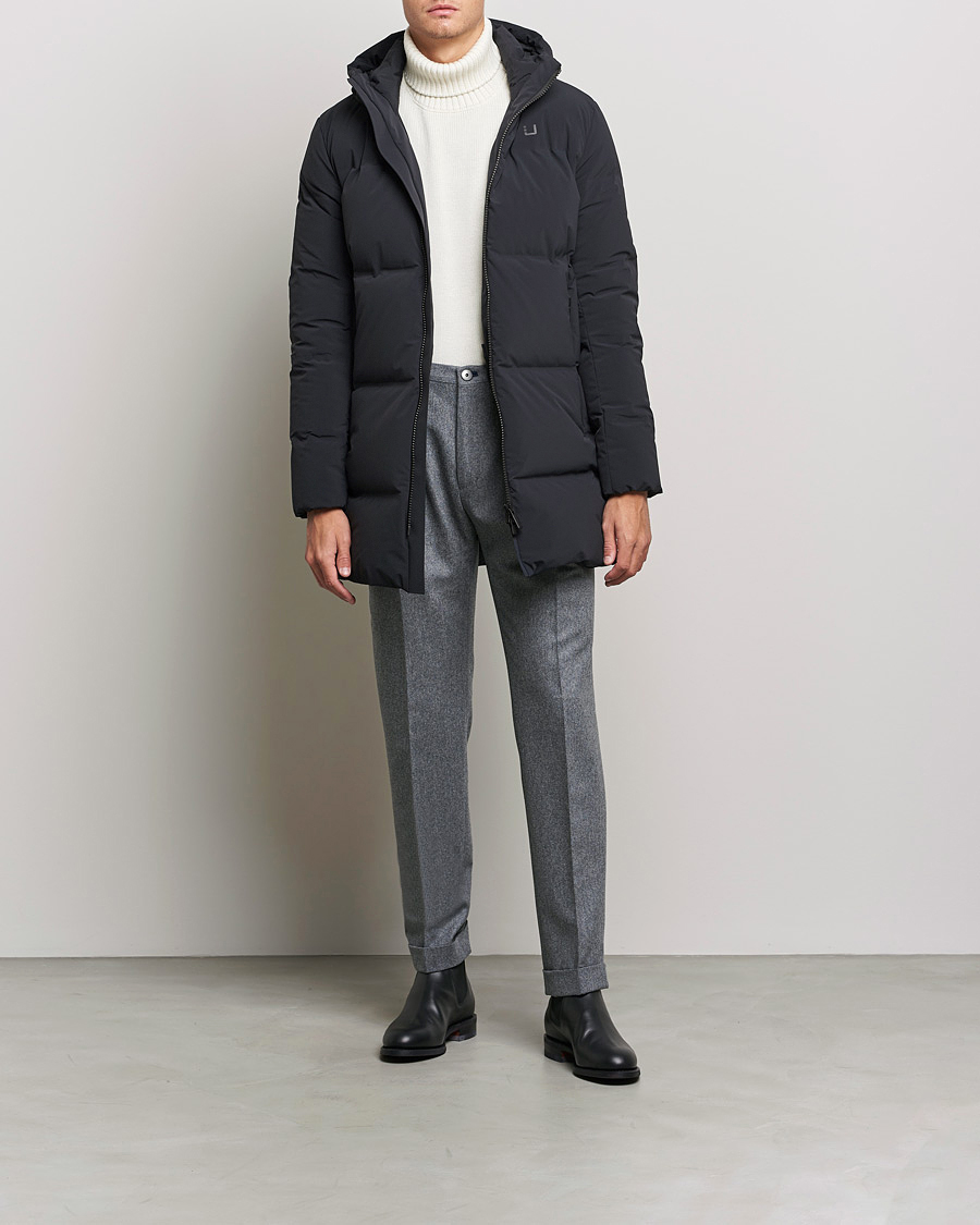 Hombres | Abrigos y chaquetas | UBR | Titan Lightweight Parka Black