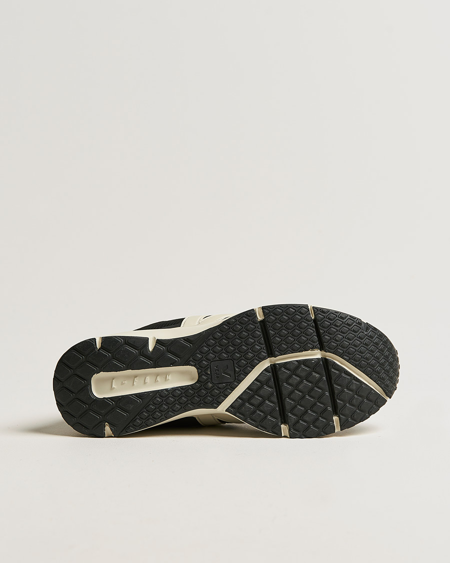 Hombres | Veja Running Condor 2 Mesh Running Sneaker Black Pierre | Veja Running | Condor 2 Mesh Running Sneaker Black Pierre