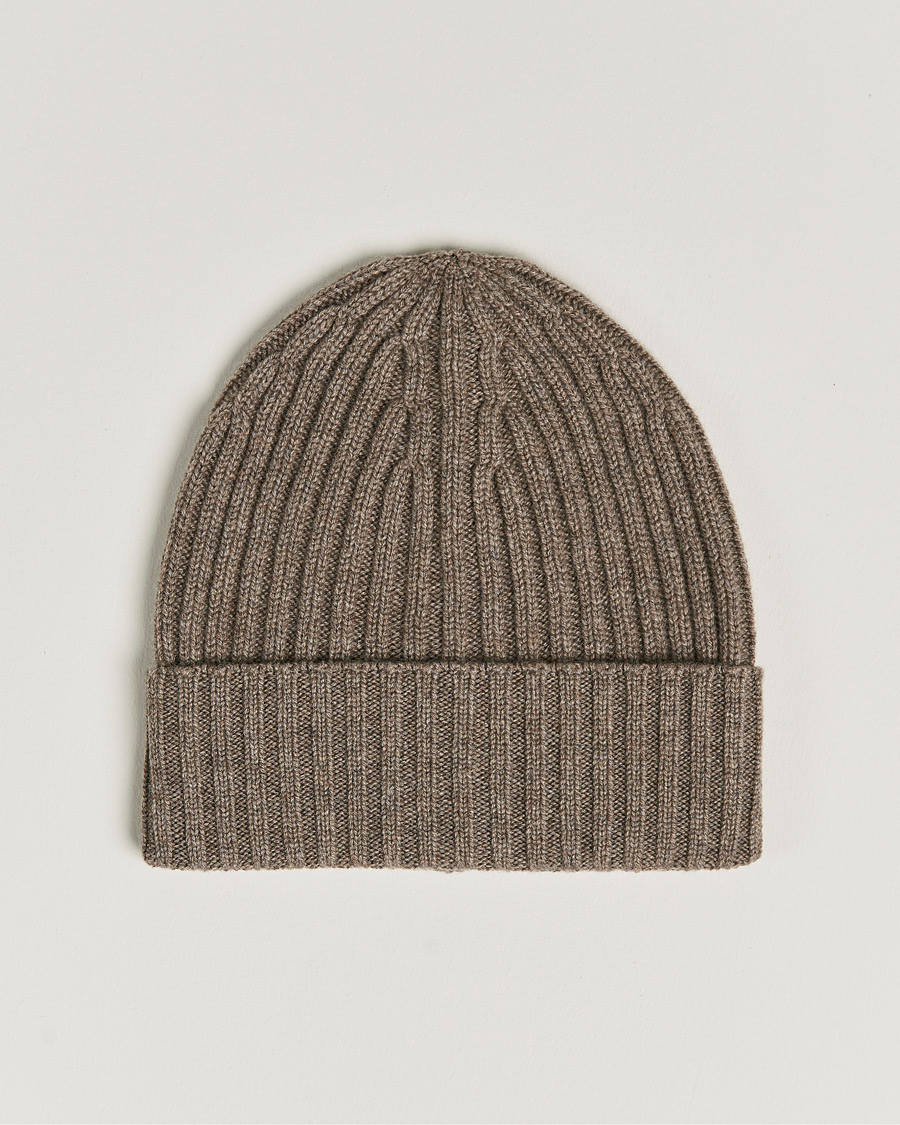 Hombres | Piacenza Cashmere Ribbed Cashmere Beanie Taupe | Piacenza Cashmere | Ribbed Cashmere Beanie Taupe