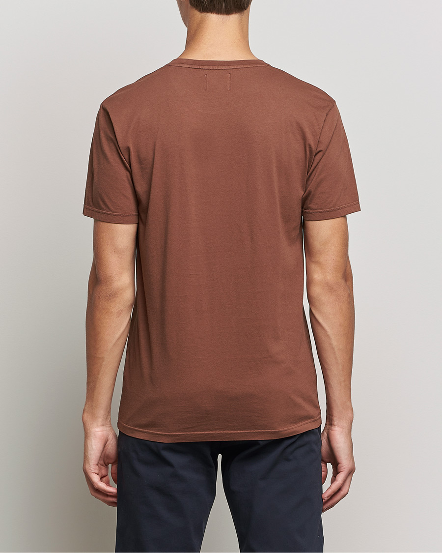 Hombres | Camisetas | Colorful Standard | Classic Organic T-Shirt Cinnamon Brown