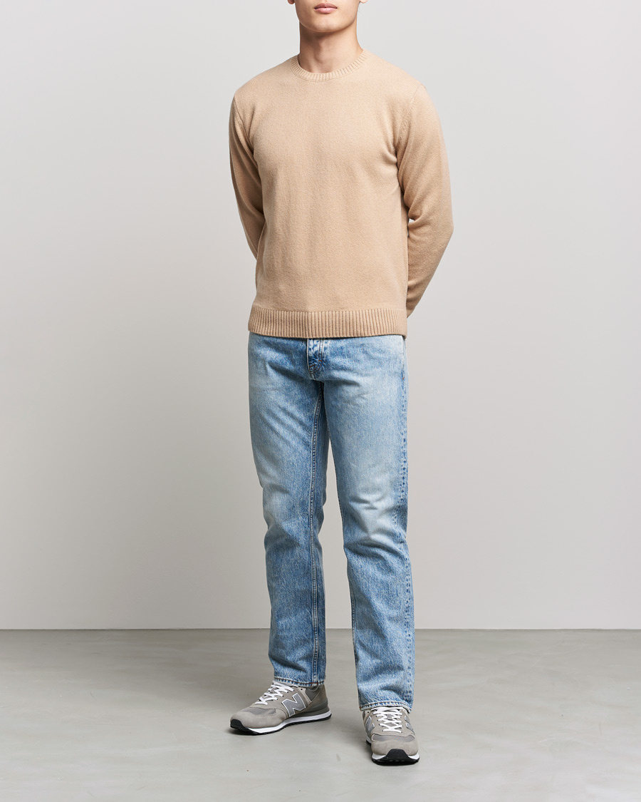 Hombres | Jerséis y prendas de punto | Colorful Standard | Classic Merino Wool Crew Neck Honey Beige
