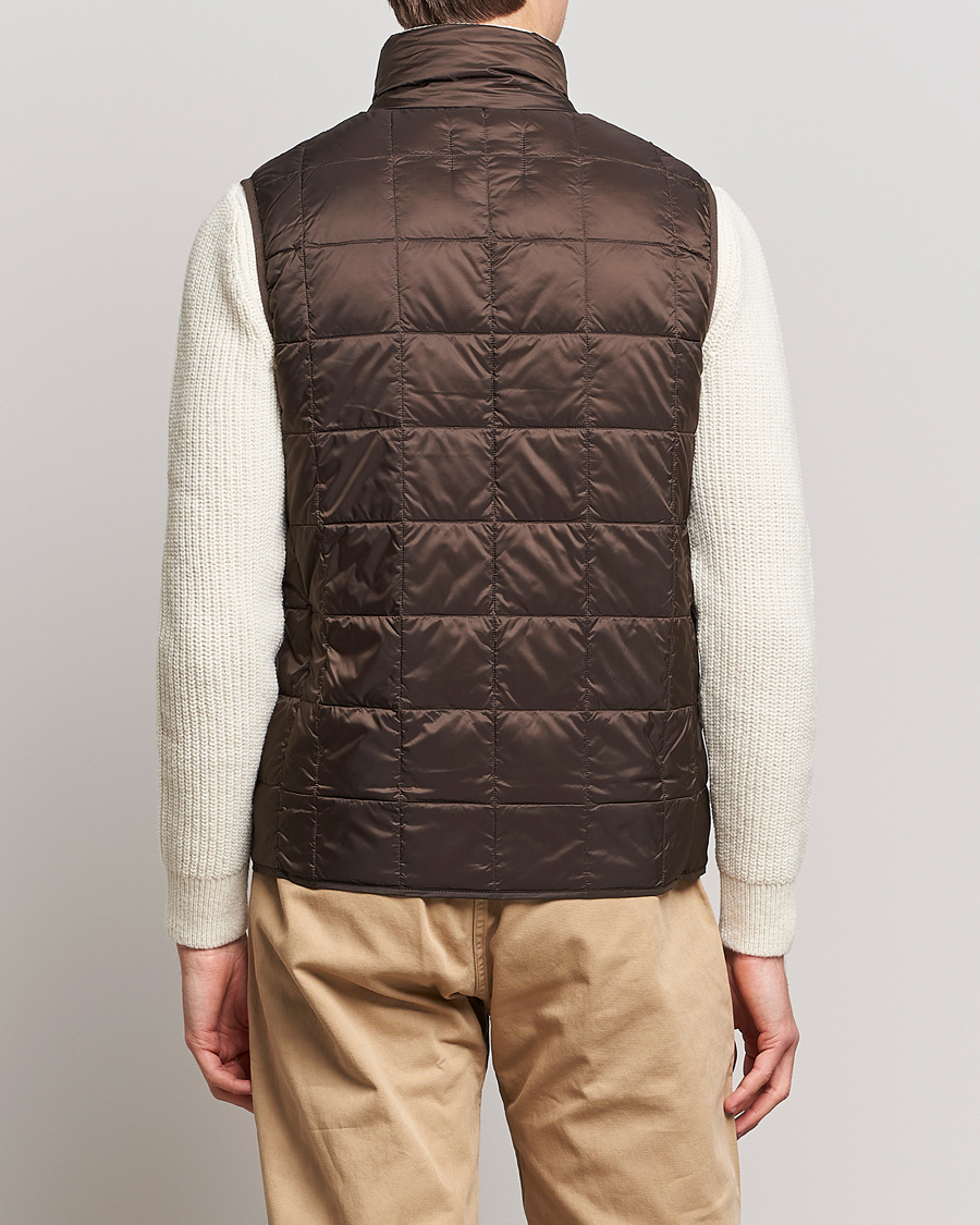 Hombres | Abrigos y chaquetas | TAION | High Neck Full Zip Lightweight Down Vest Dark Choco