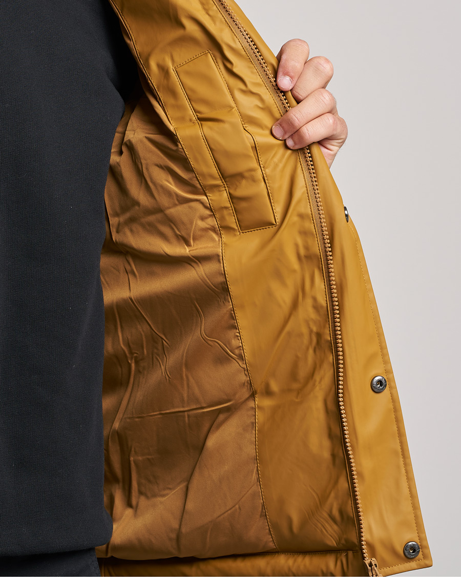 Hombres | Abrigos y chaquetas | Lyle & Scott | Rubberised Wadded Gilet Vest Anniversary Gold