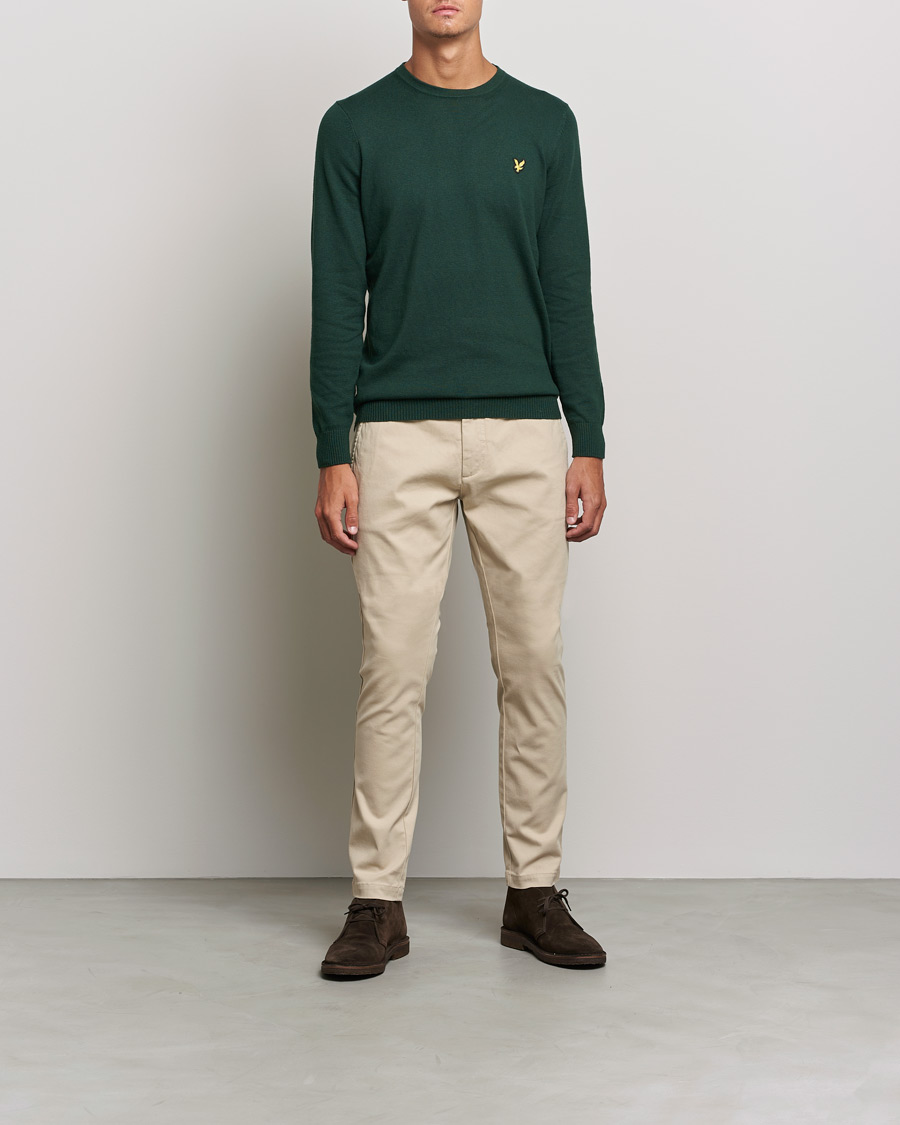 Hombres | Jerséis y prendas de punto | Lyle & Scott | Crew Neck Cotton/Merino Jumper Dark Green