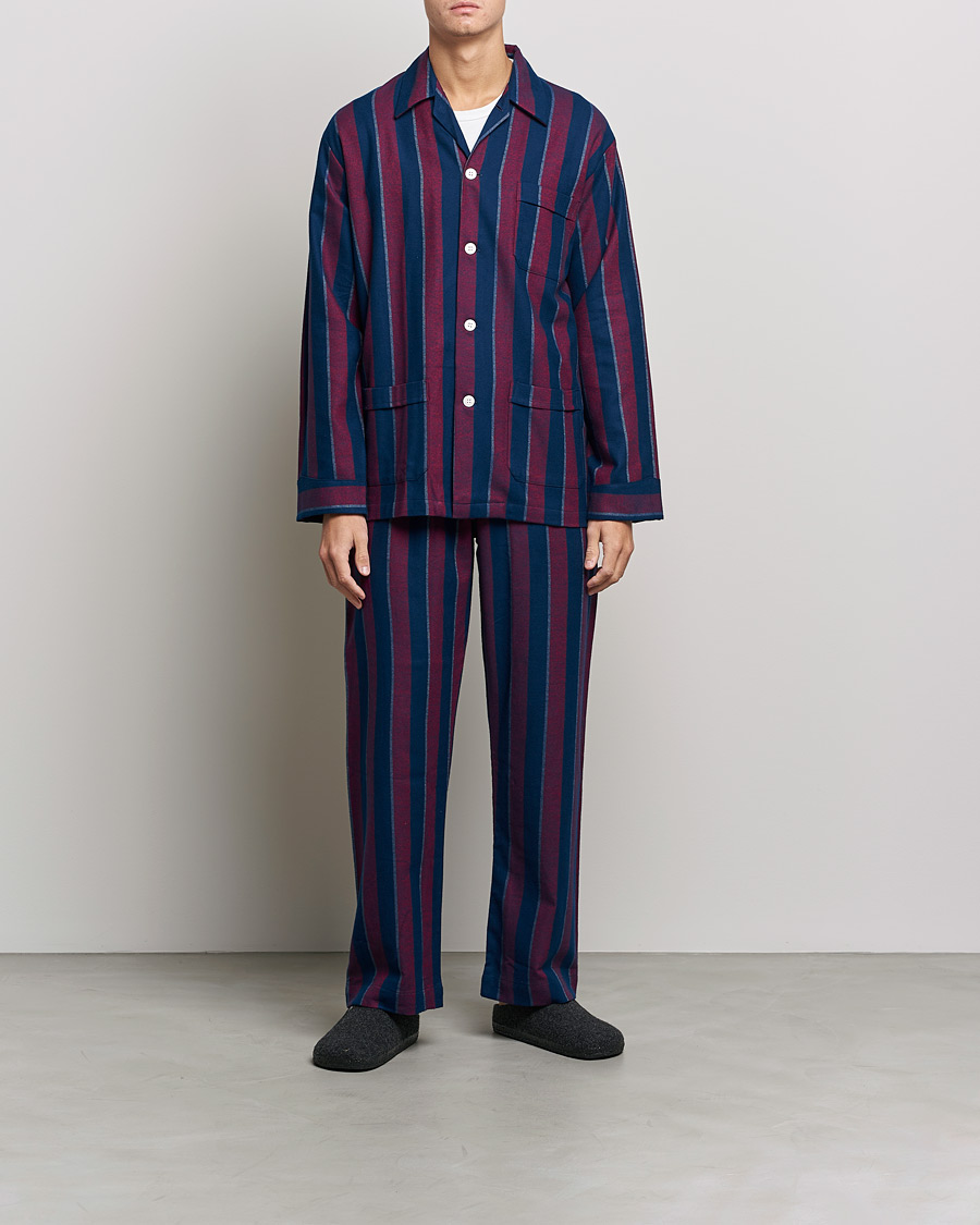 Hombres | Pijamas y batas | Derek Rose | Brushed Cotton Flanell Striped Pyjama Set Navy