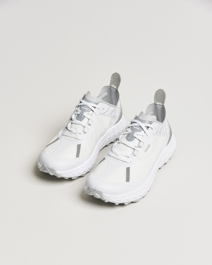 Hombres | Zapatillas blancas | Norda | 001 Running Sneakers White