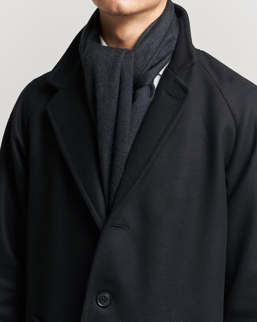 Hombres | Begg & Co Arran Cashmere Scarf Slate Green | Begg & Co | Arran Cashmere Scarf Slate Green