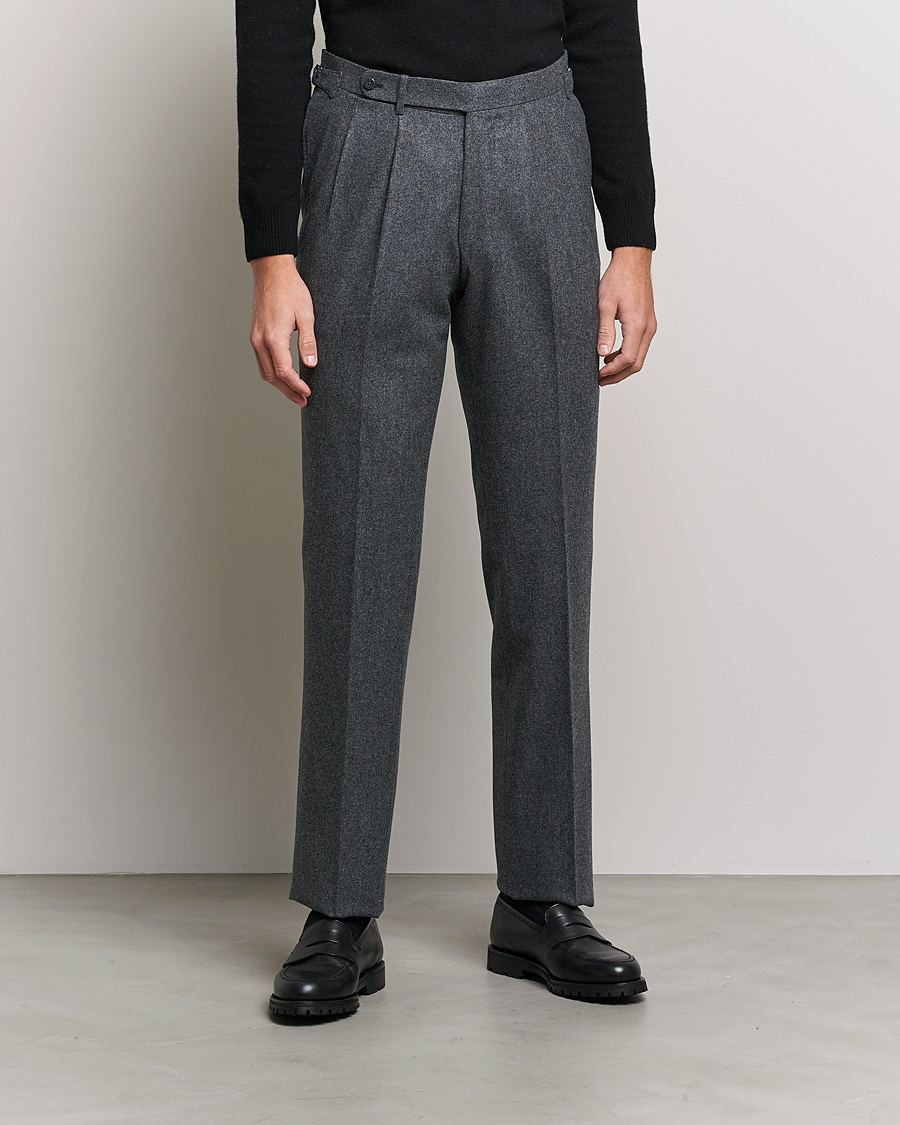 Hombres | Pantalones | Beams F | Pleated Flannel Trousers Dark Grey