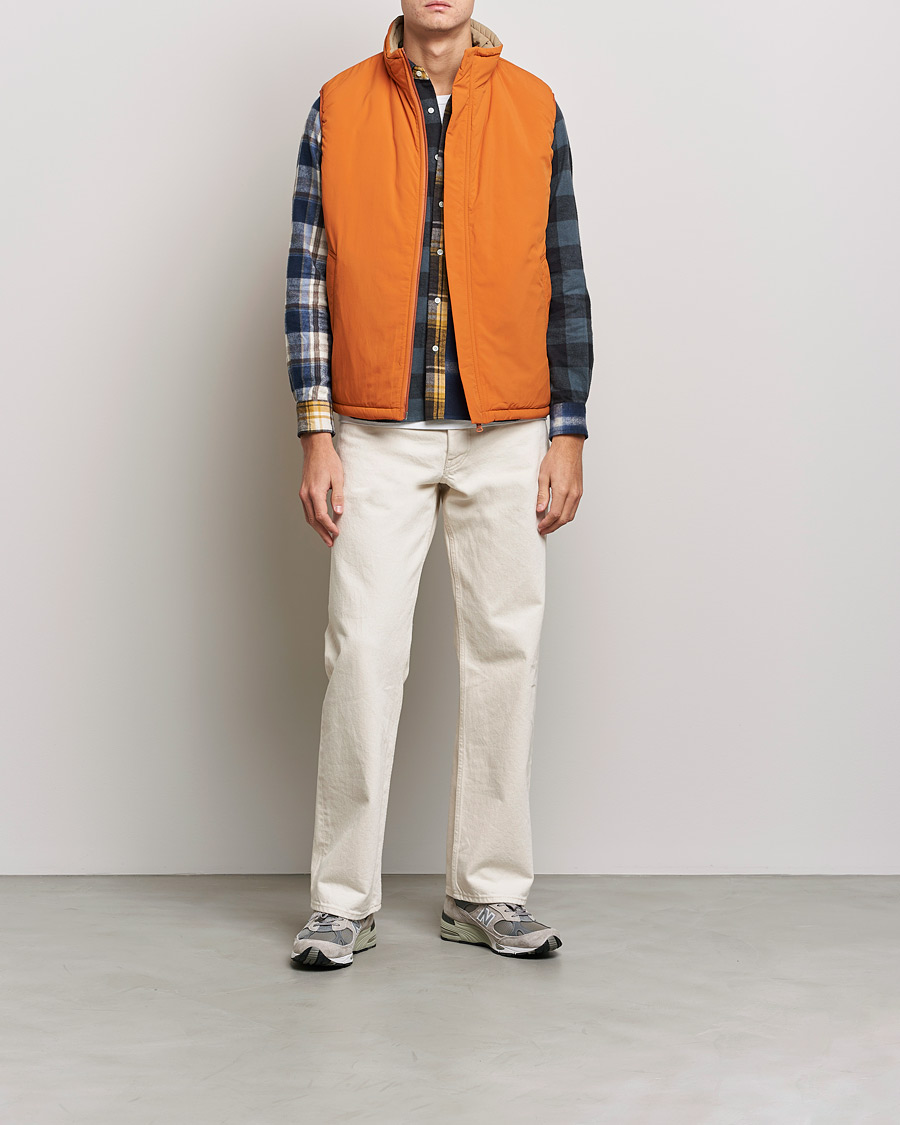 Hombres | Abrigos y chaquetas | BEAMS PLUS | MIL Puffer Vest Orange