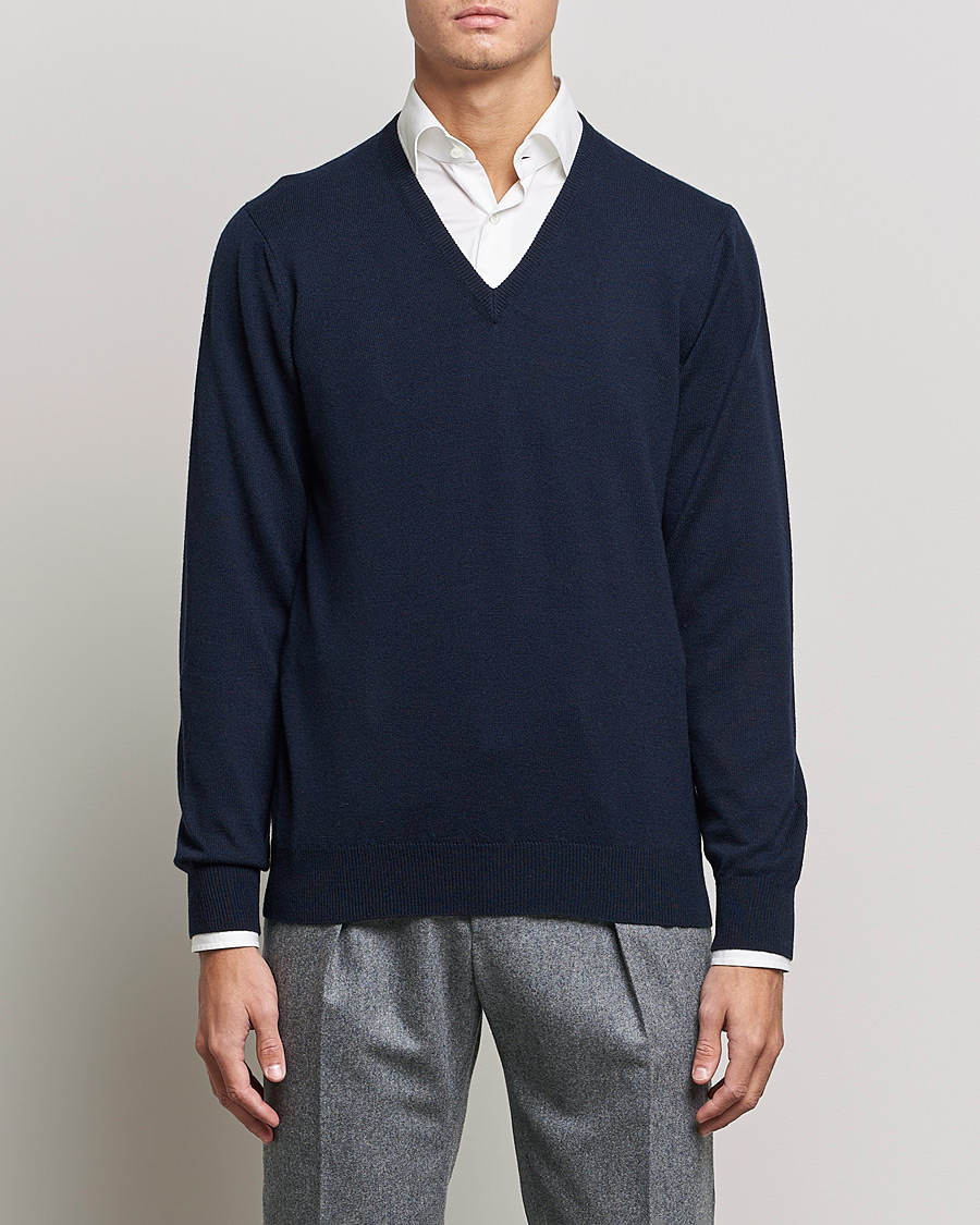 Hombres | Italian Department | Piacenza Cashmere | Cashmere V Neck Sweater Navy
