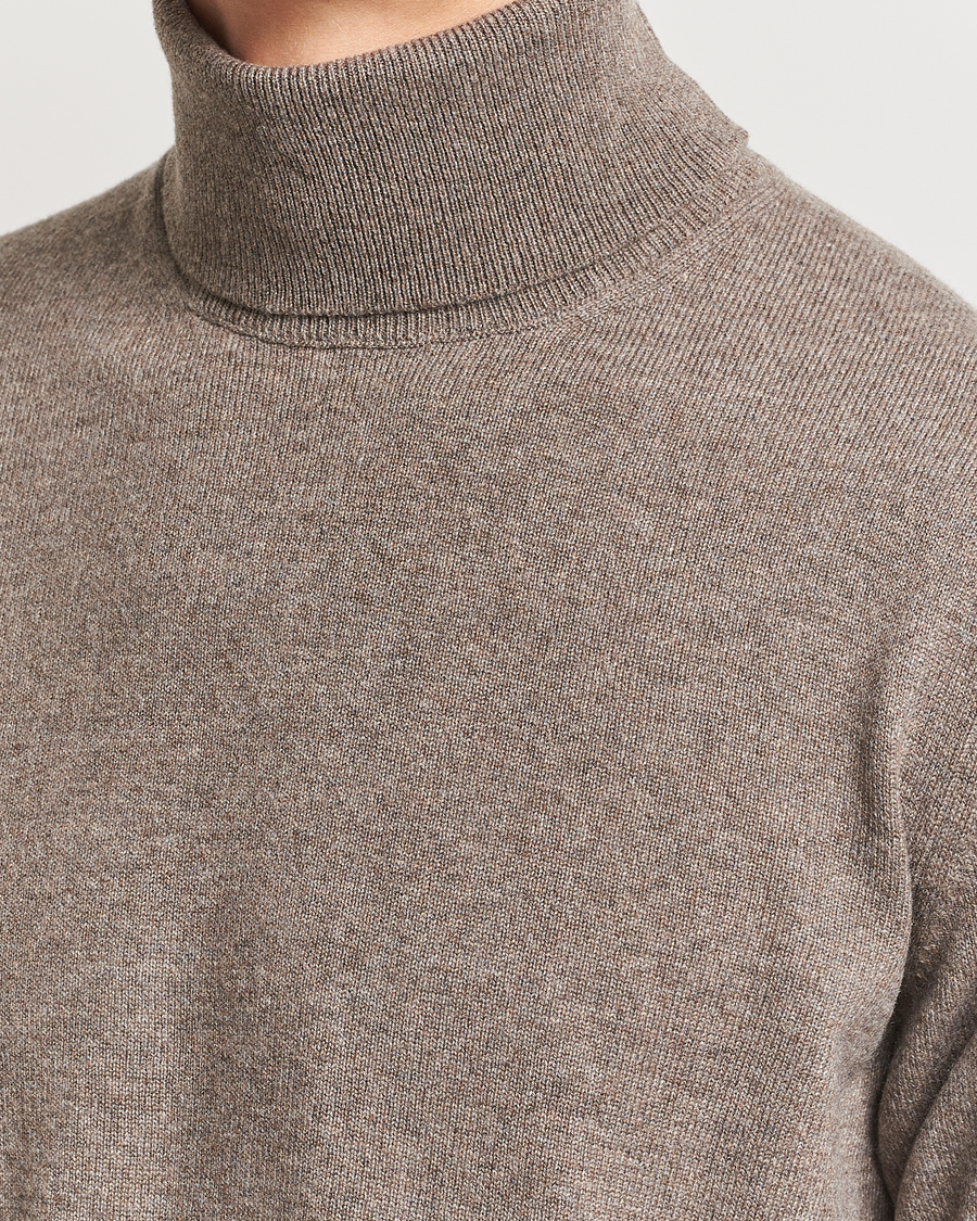 Hombres | Jerséis y prendas de punto | Piacenza Cashmere | Cashmere Rollneck Sweater Brown
