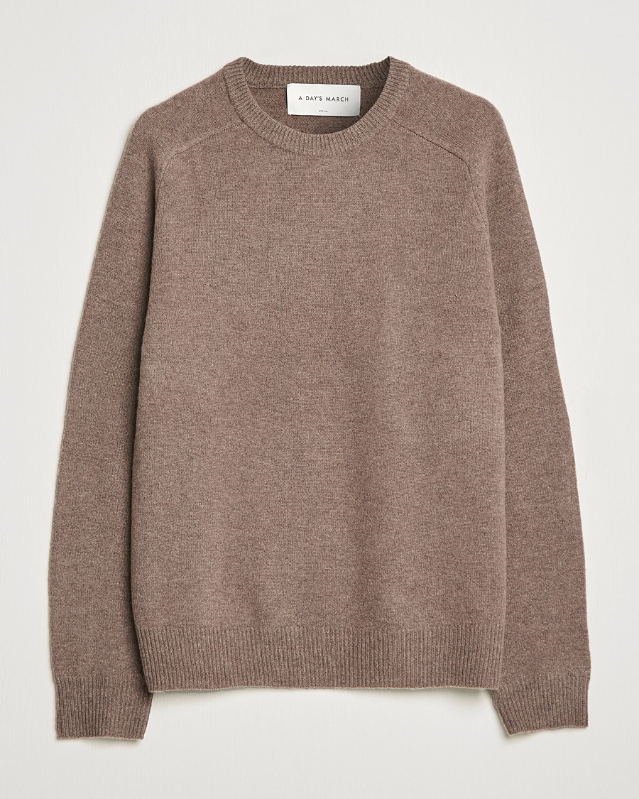 Hombres | Jerséis y prendas de punto | A Day's March | Brodick Lambswool Sweater Taupe Melange