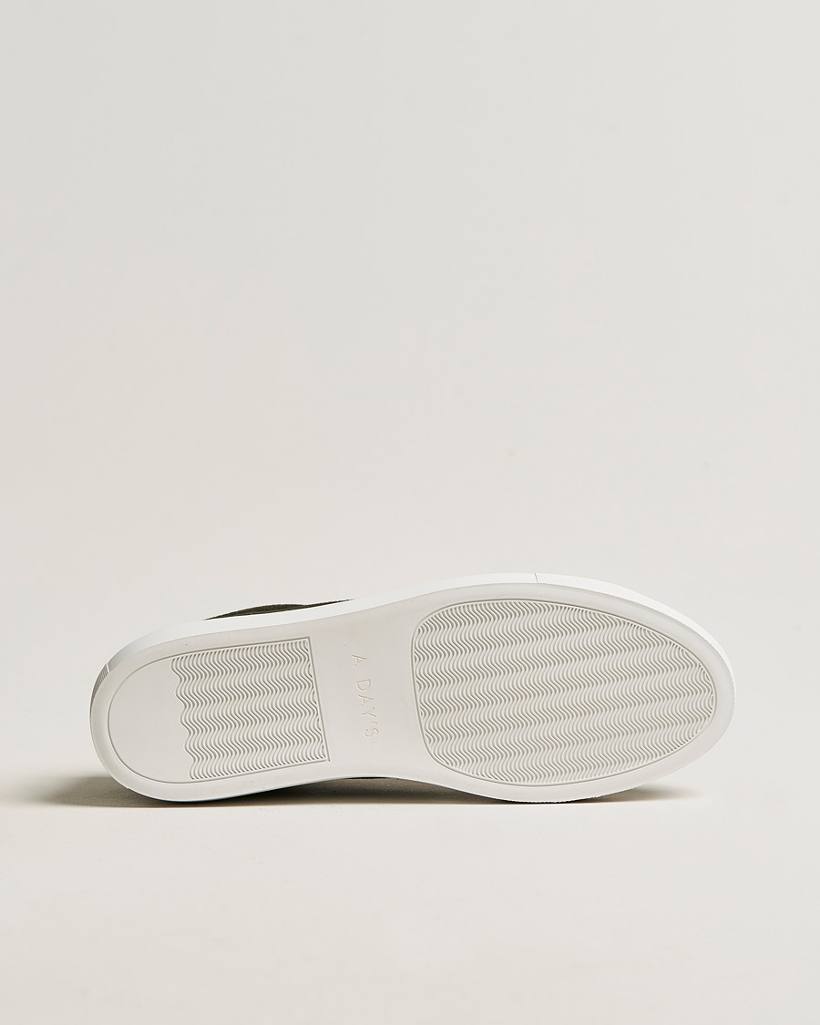 Hombres | A Day's March Suede Marching Sneaker Dark Olive | A Day's March | Suede Marching Sneaker Dark Olive