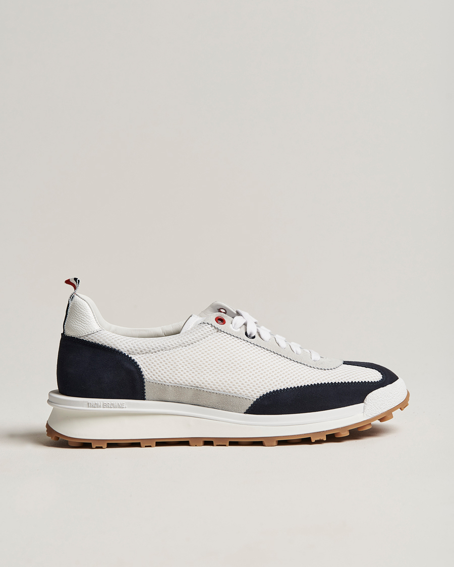 Hombres | Thom Browne Tech Runner White/Navy Suede | Thom Browne | Tech Runner White/Navy Suede