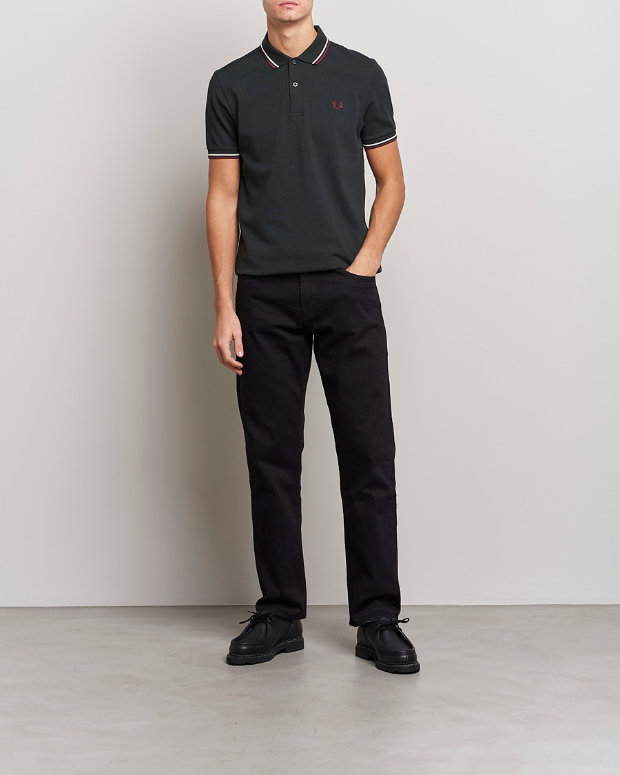 Hombres | Polos | Fred Perry | Twin Tipped Polo Shirt Night Green Ecru