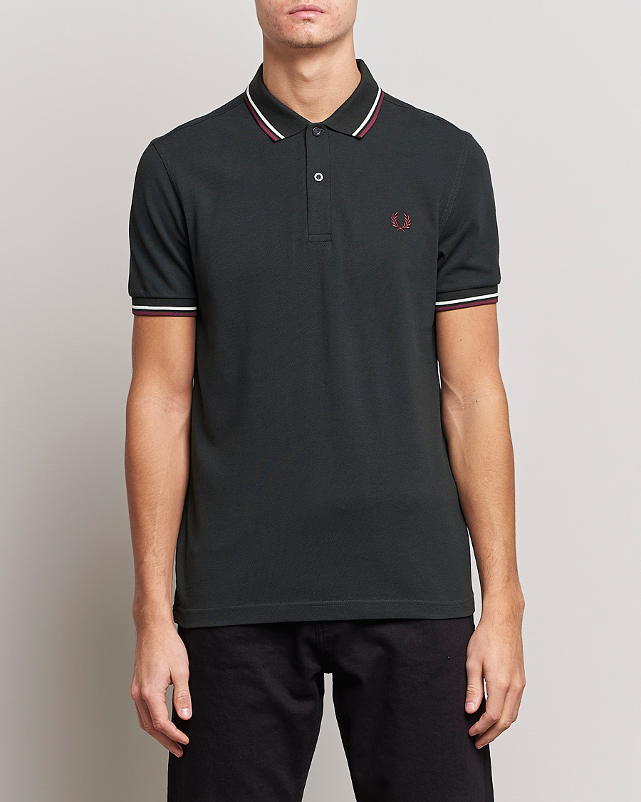 Hombres | Polos | Fred Perry | Twin Tipped Polo Shirt Night Green Ecru