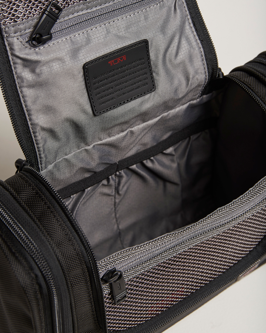 Hombres | Bolsos | TUMI | Alpha Hanging Travel Kit Black