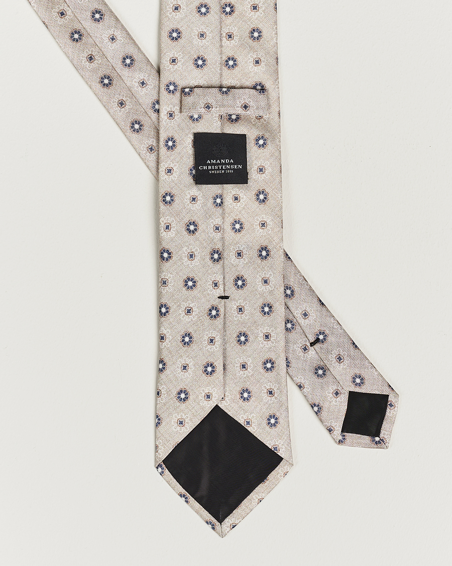 Hombres | Amanda Christensen Silk Oxford Printed Flower 8cm Tie Cream | Amanda Christensen | Silk Oxford Printed Flower 8cm Tie Cream